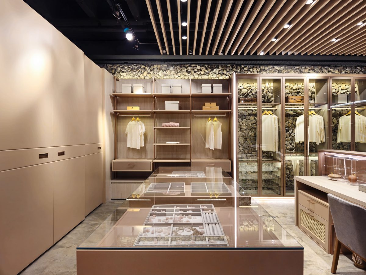 closet planejado da Criare nas cores claras